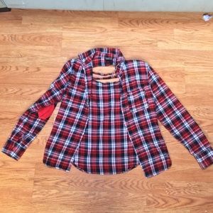 SoCal Size Large Flannel Button Up Shirt Red Plaid